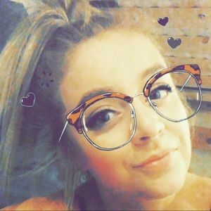 Meet your Posher, Pattie